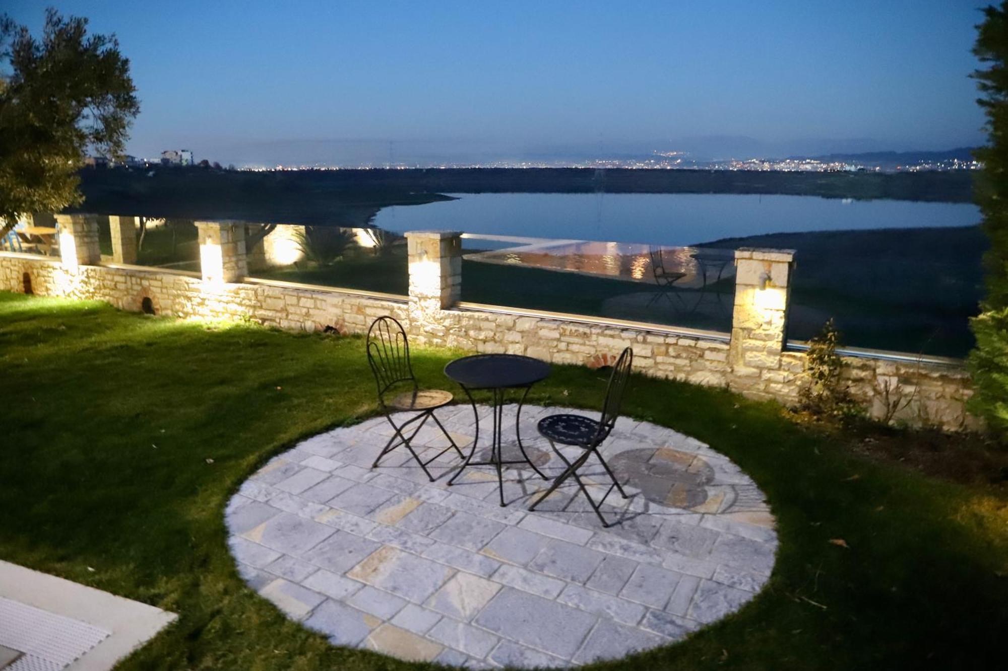 Green Villa With Private Pool Durres Bagian luar foto