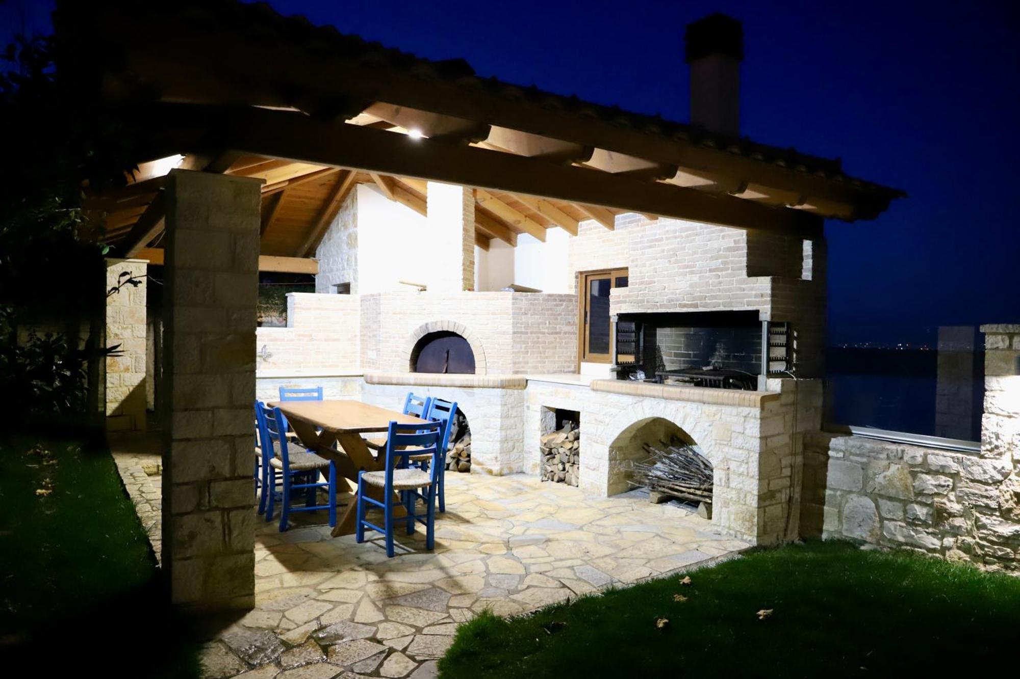 Green Villa With Private Pool Durres Bagian luar foto