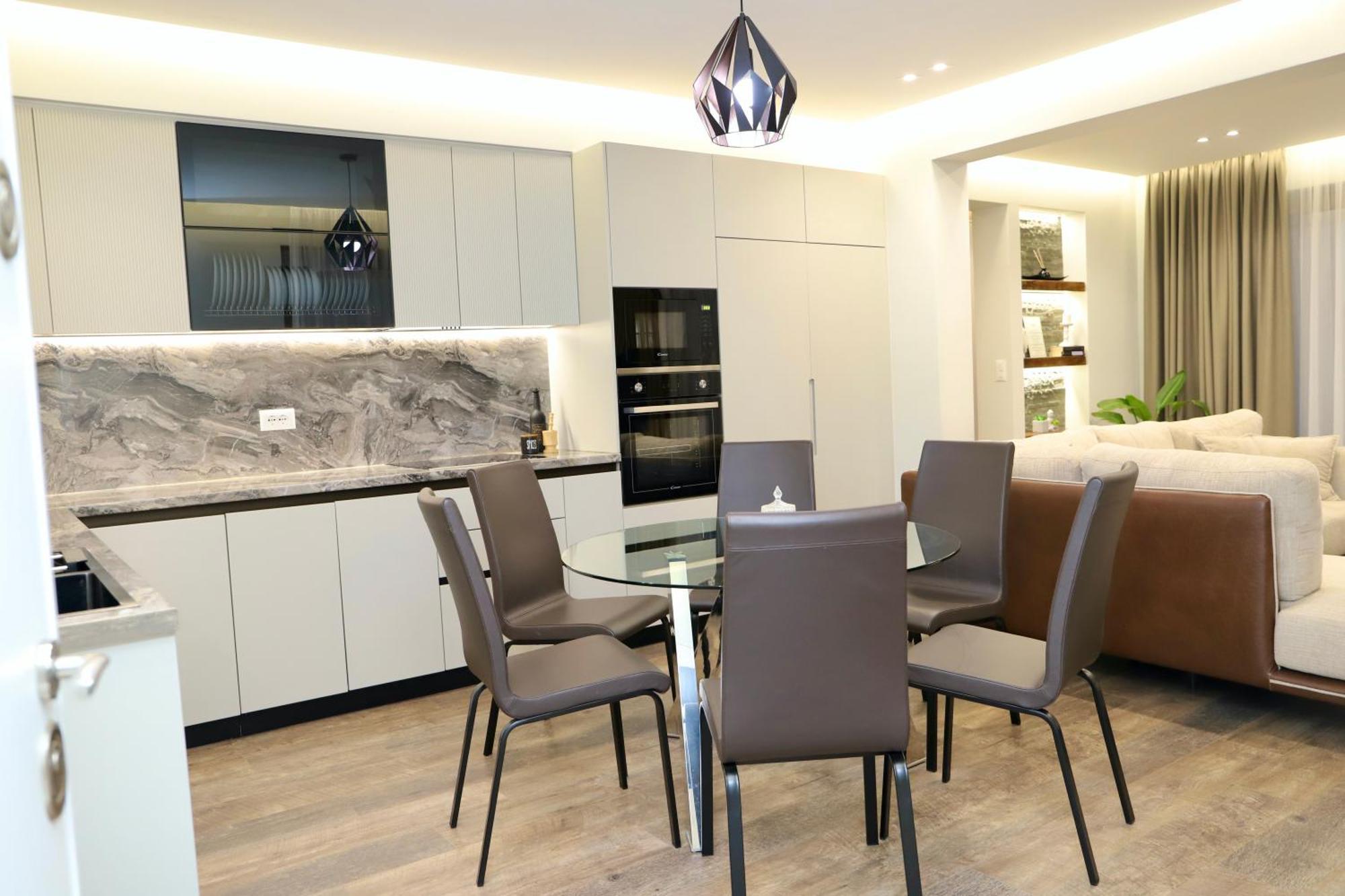 Green Villa With Private Pool Durres Bagian luar foto